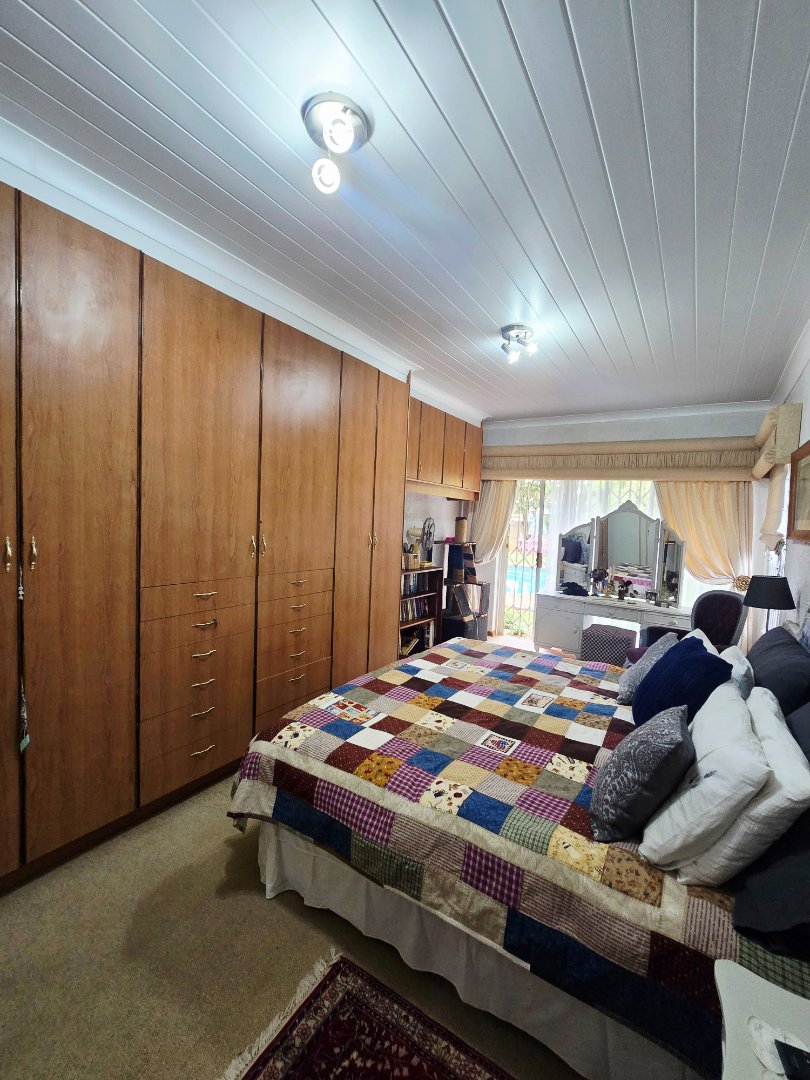 5 Bedroom Property for Sale in La Hoff North West